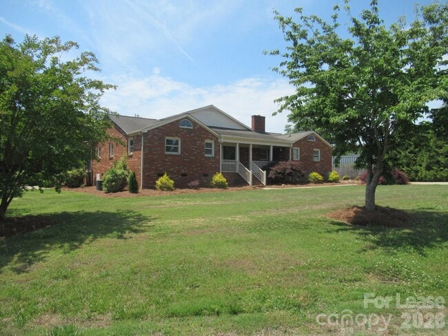 Building Photo - 7800 Cherry Point Dr