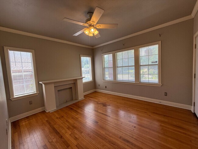 Building Photo - NW 22nd St - Quadplex