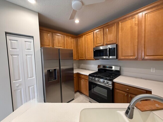 Building Photo - 233 Evergrene Pkwy