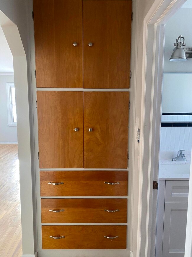 Building Photo - 46589 Huling St