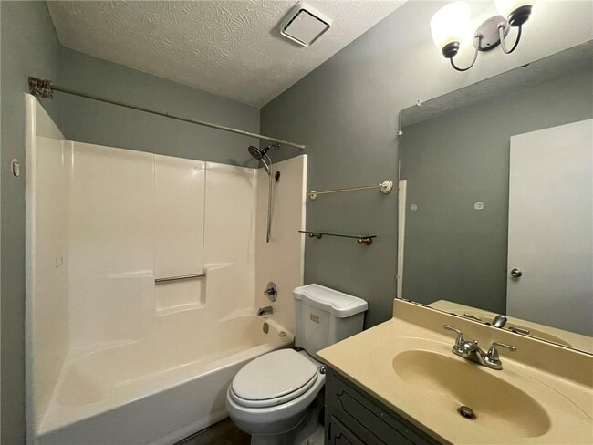 Building Photo - 3076 Mill Falls Ct