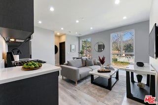 Building Photo - 15106 Roxford St