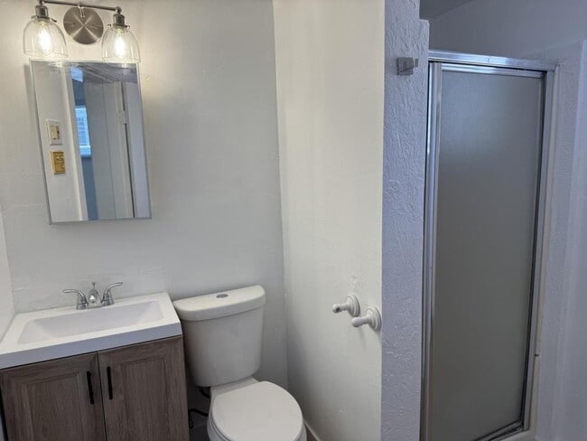 Building Photo - 405 San Pablo Dr