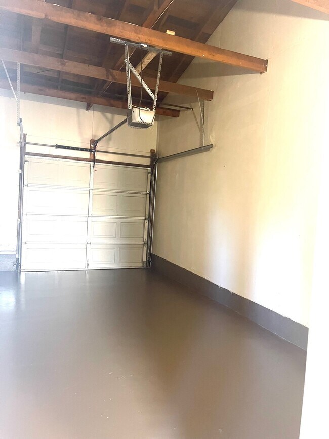 Building Photo - 4120 N Pershing Ave