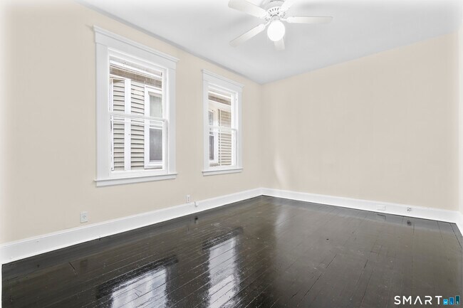 Building Photo - 144 Gilbert Ave