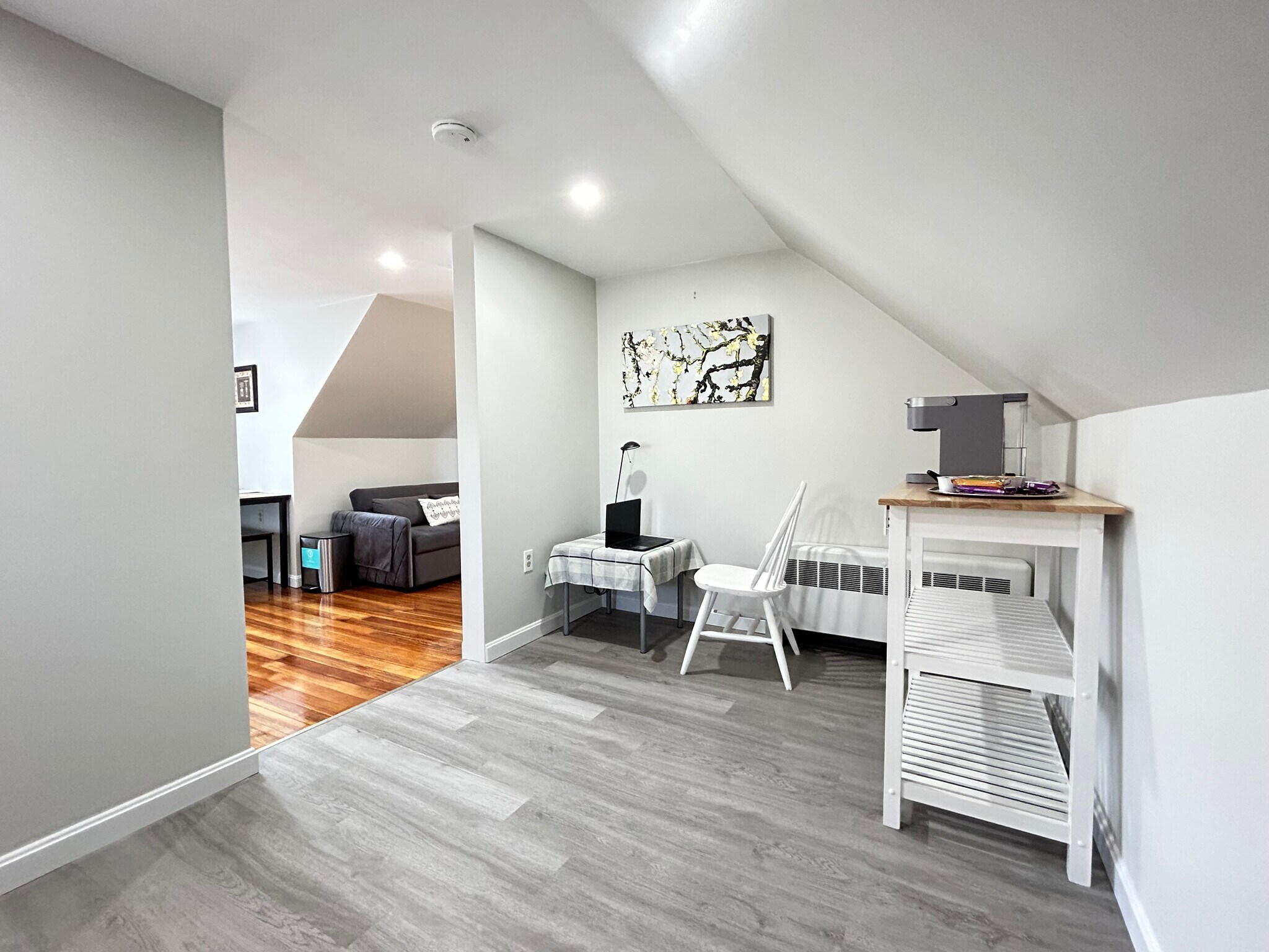 Building Photo - 16 Lewis Ave