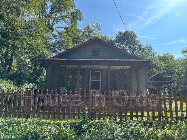 Primary Photo - 809 Reed St