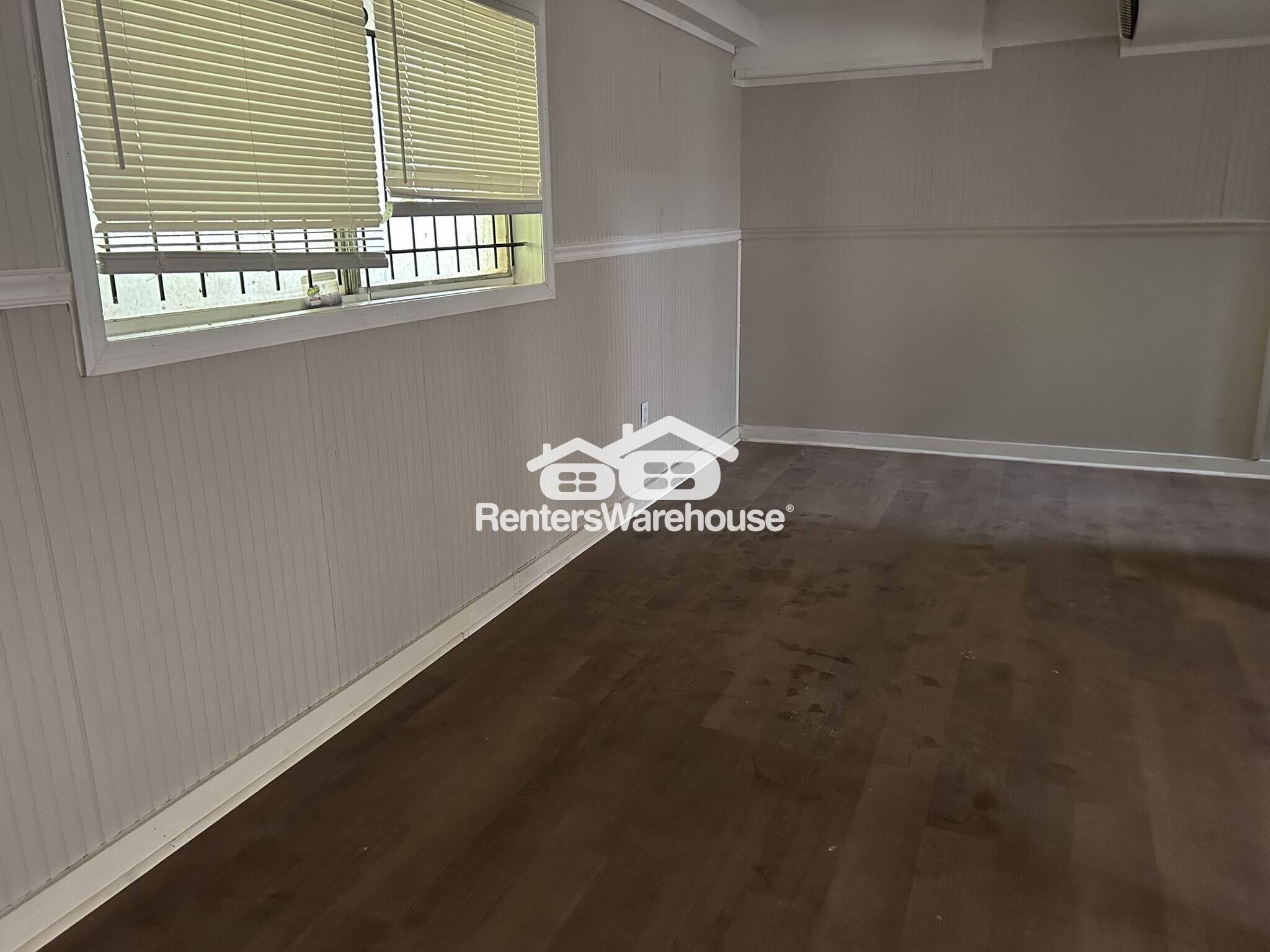Building Photo - 2321 Stonewood Dr