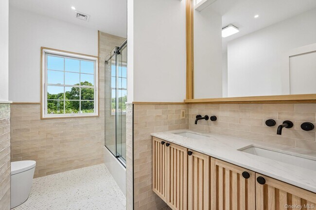 Building Photo - 1707 Marie Ln