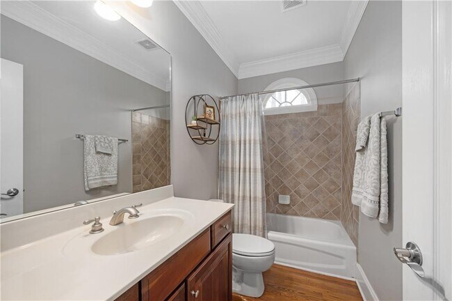 Building Photo - 5945 Broadwater Tr