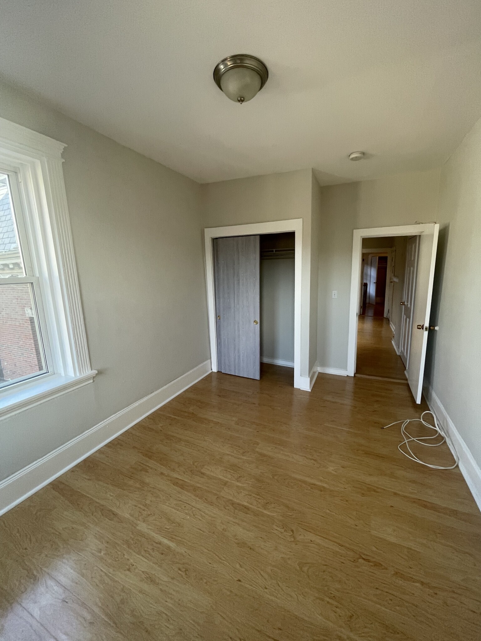 Building Photo - 164 Kelton St