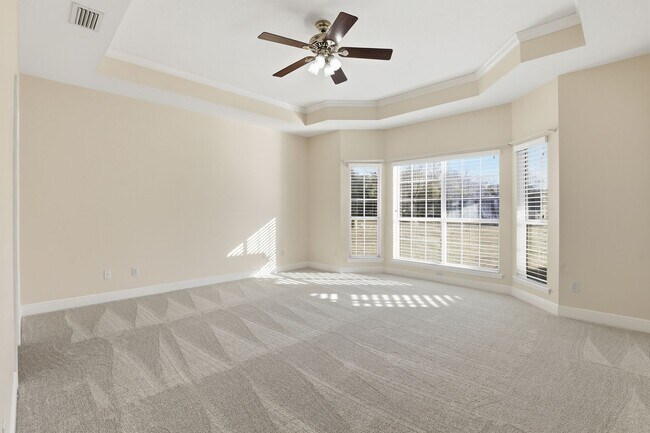 Building Photo - Ivy Park Brick Home 4 bedroom 3 1/2 baths