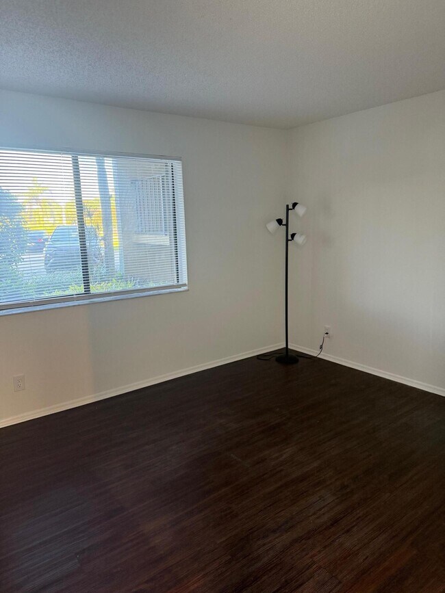 Building Photo - 2786 Tennis Club Dr