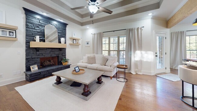 Building Photo - Asheton Lakes