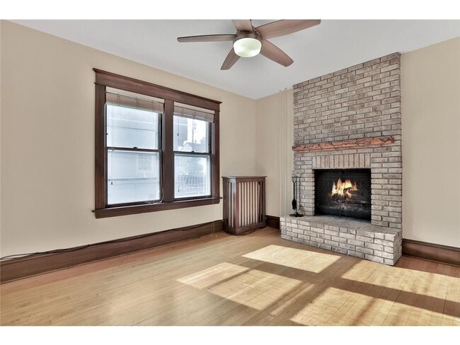 Building Photo - 2122 Temple Ct