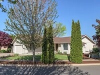 Building Photo - Freshly updated Family Home in North Gilham