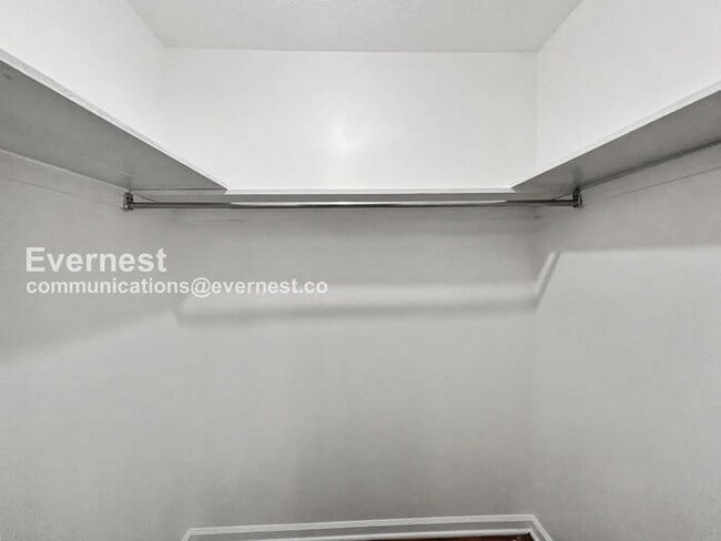 Building Photo - 3199 Gina Dr