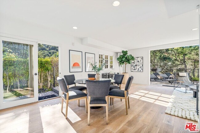 Building Photo - 7560 Devista Dr