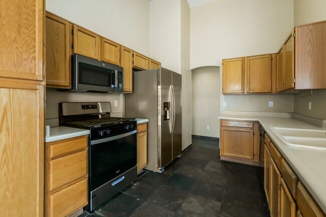 Building Photo - 7519 W Summer Sky Dr