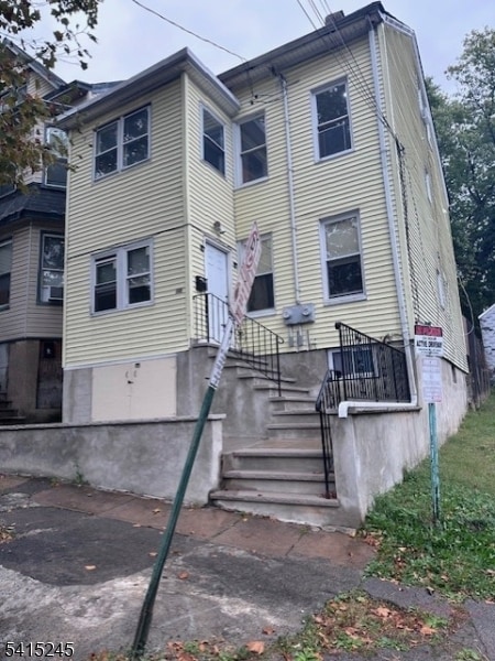 Building Photo - 145 N 2nd St