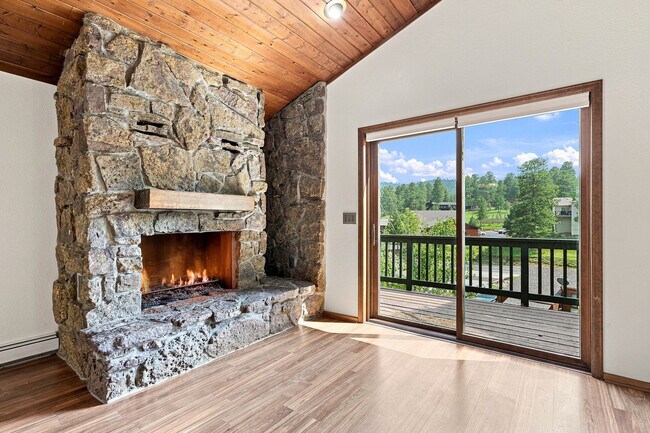 Building Photo - 28248 Harebell Ln