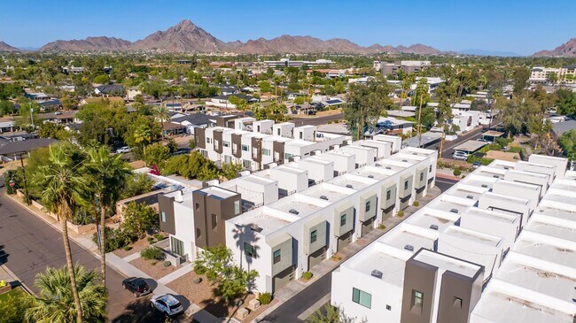 Building Photo - 5151 N 13th Pl