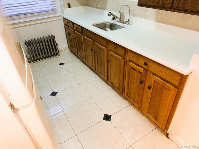 Building Photo - 48-43 44th St