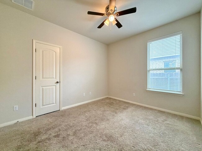 Building Photo - 877 Centerra Hills Cir