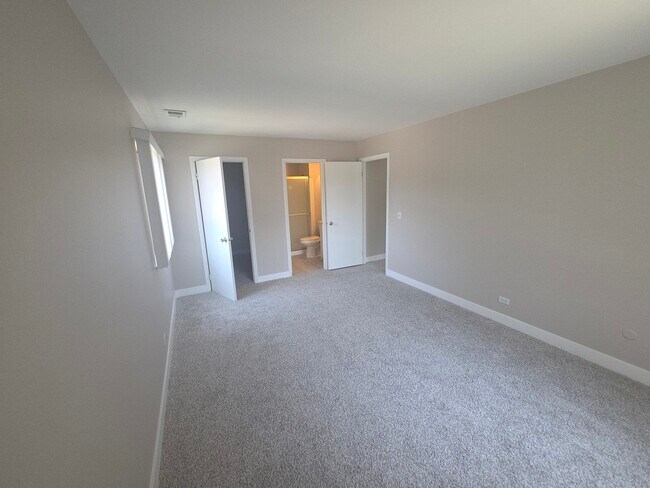 Building Photo - 299 Pembridge Ln