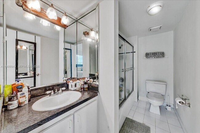 Building Photo - 9225 SW 87th Ave