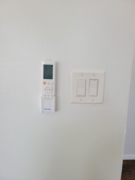 Building Photo - 7611 Seville Ave