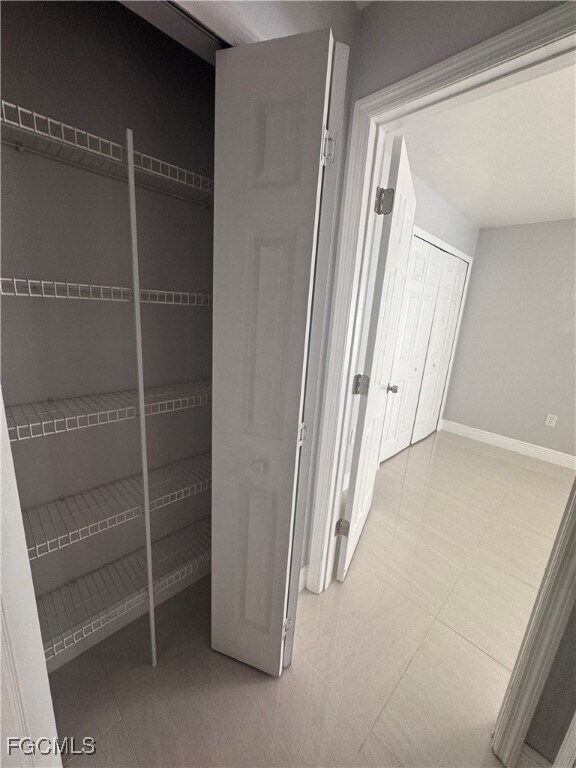 Building Photo - 1003 Country Club Blvd