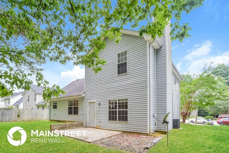 Building Photo - 3552 6 Oaks Ct