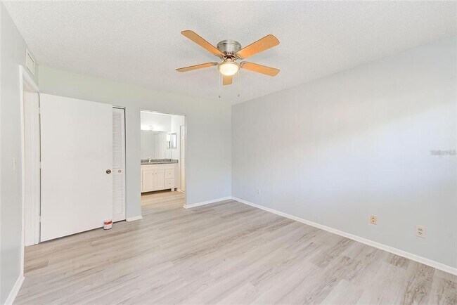 Building Photo - 3259 Fox Chase Cir