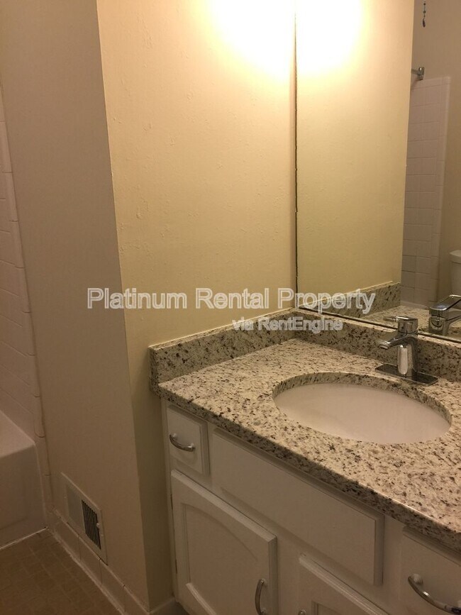 Building Photo - 9775 Loblolly Ln