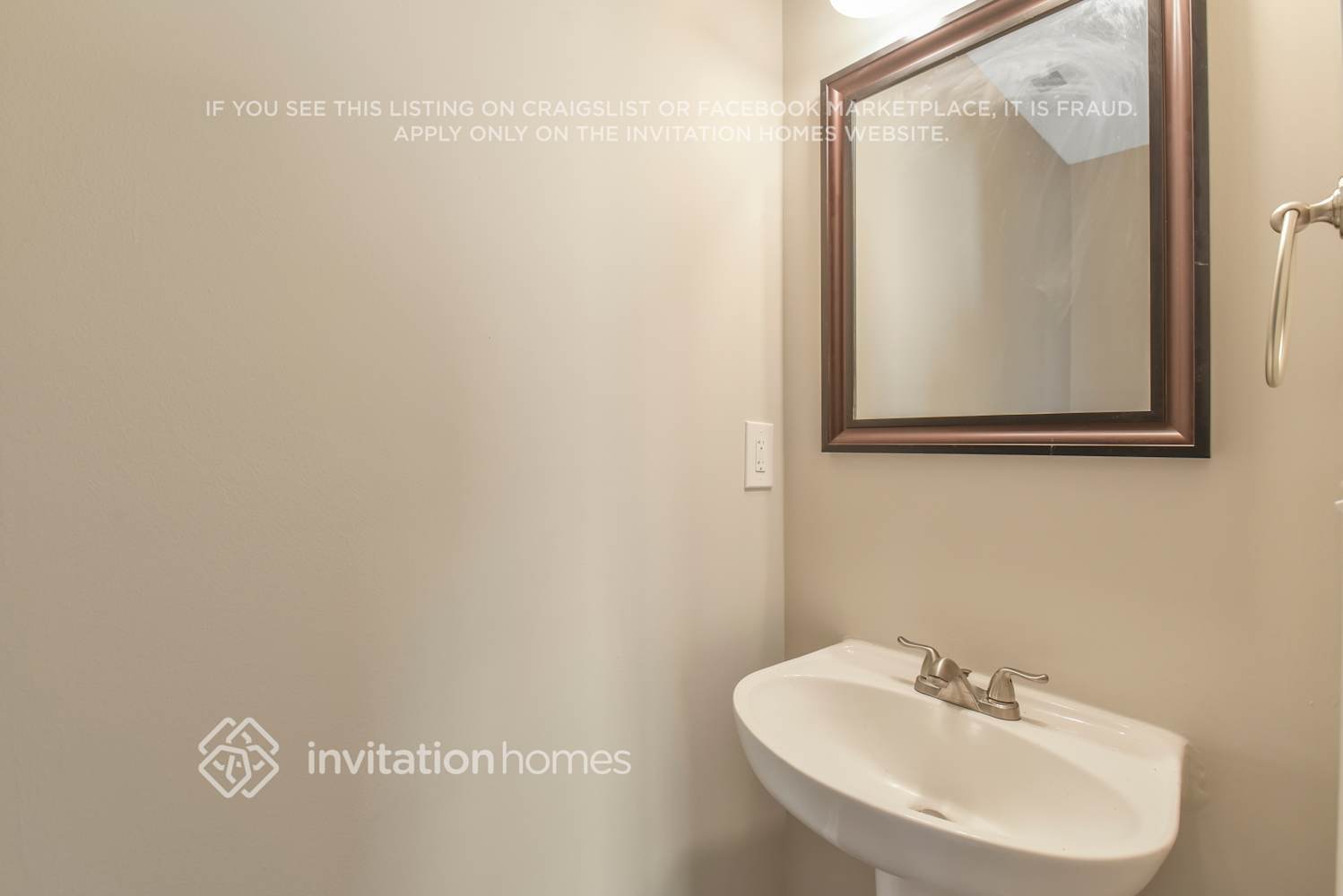 Building Photo - 10324 Covingtonwood Dr