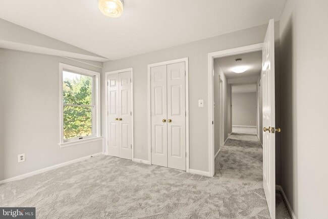 Building Photo - 318 Evergreen Mills Rd