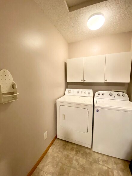 Laundry Room upstairs - 14299 Banyan Ln