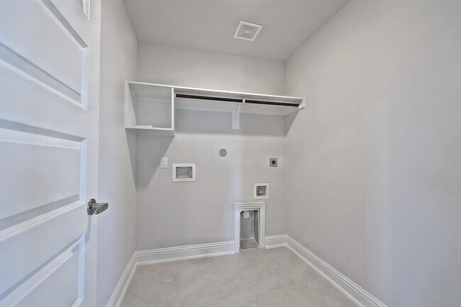 Building Photo - 400 Camino Bay Dr