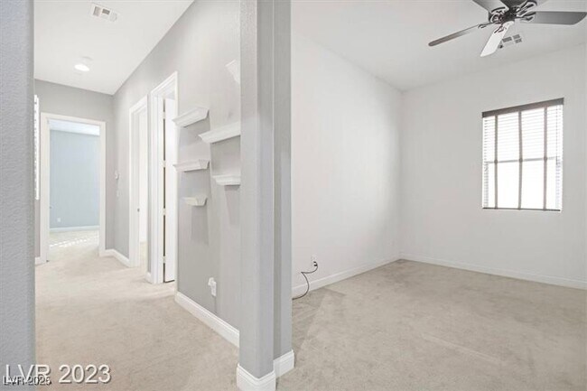 Building Photo - 2117 Thames View St