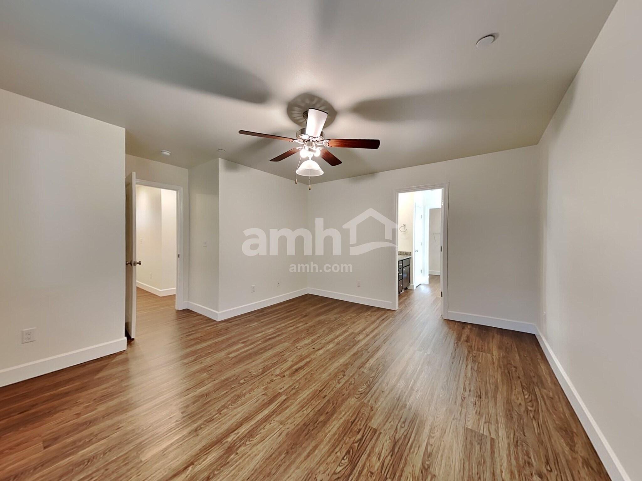 Building Photo - 13938 106th Ave E