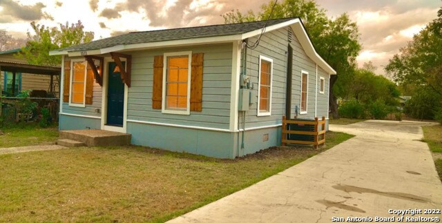 Building Photo - 1511 San Casimiro St