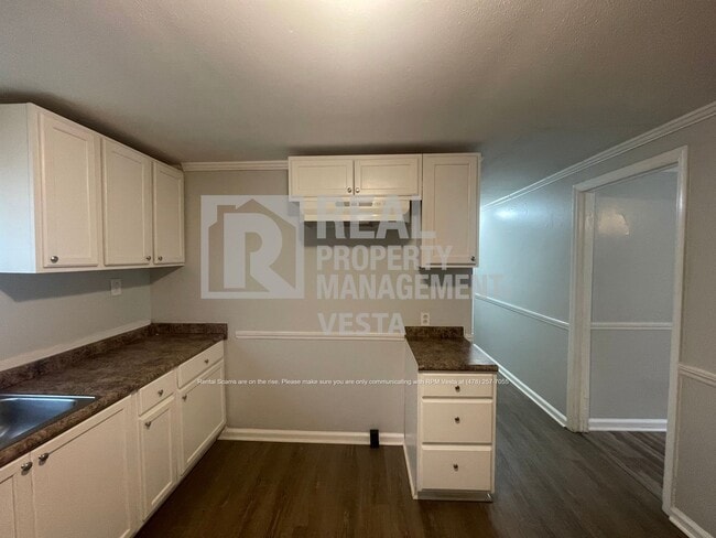 Building Photo - 5624 Swymer Dr