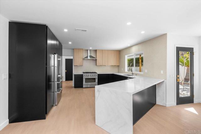 Building Photo - 16220 Del Norte