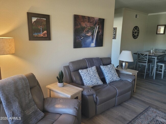 Building Photo - 16013 S Desert Foothills Pkwy