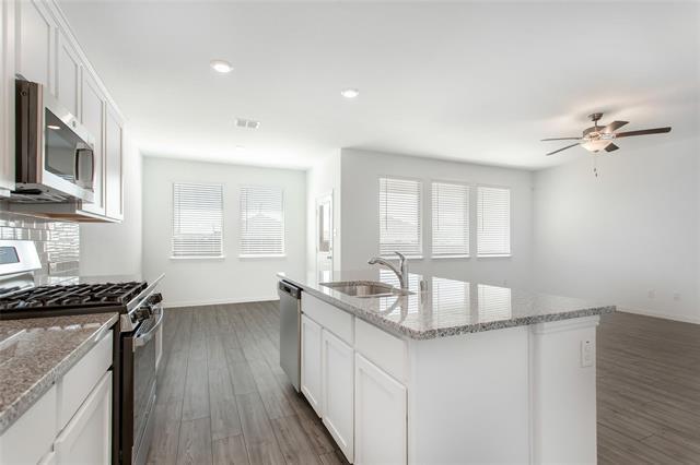 Building Photo - 2157 Clarion Dr