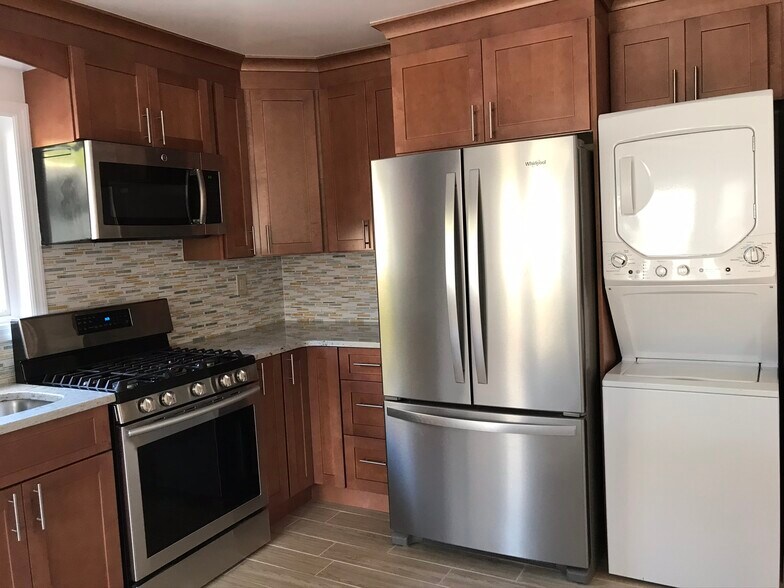 Building Photo - 25130 57th Ave