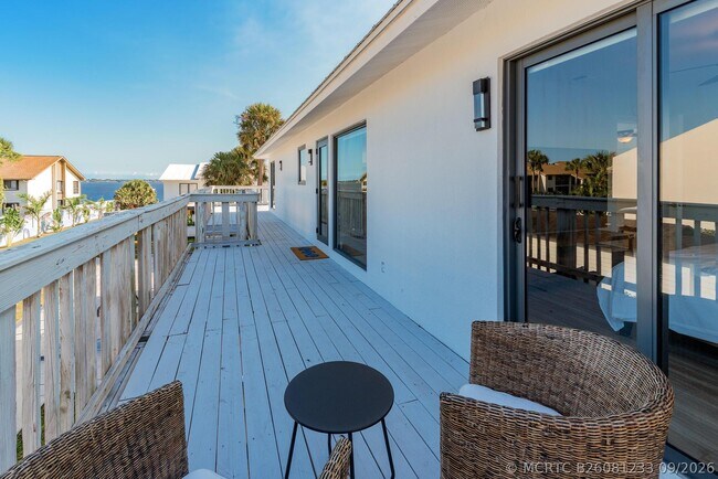 Building Photo - 1712 Sea Horse Pl