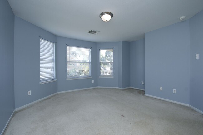 Building Photo - 16706 Mallory Bridge Dr