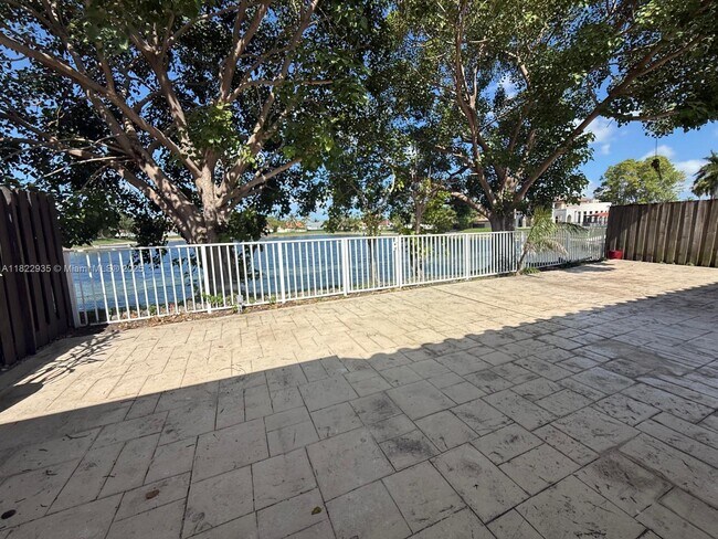 Building Photo - 3461 SW 154th Ct